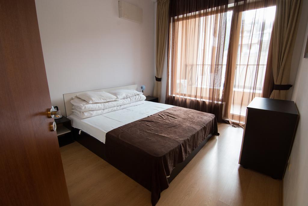 Cabacum Beach Private Apartaments Golden Sands Room photo