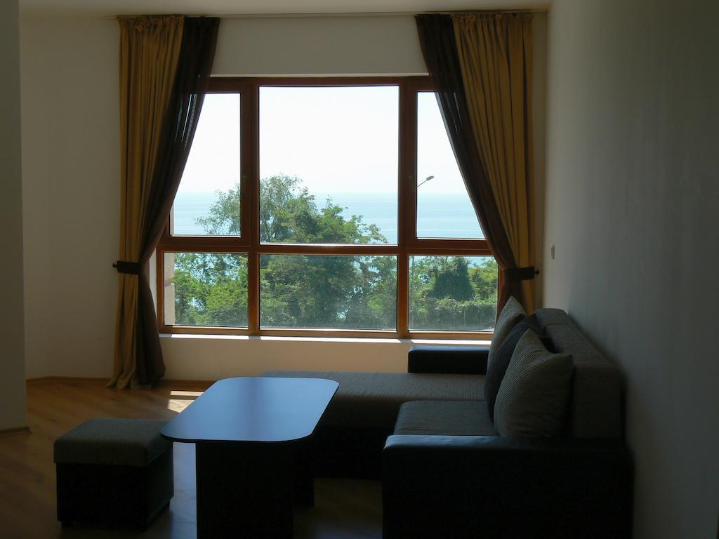 Cabacum Beach Private Apartaments Golden Sands Room photo