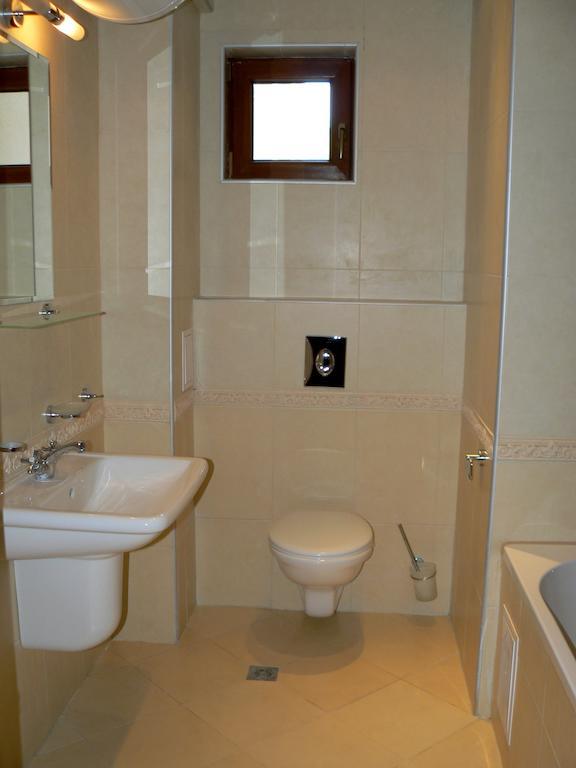 Cabacum Beach Private Apartaments Golden Sands Room photo
