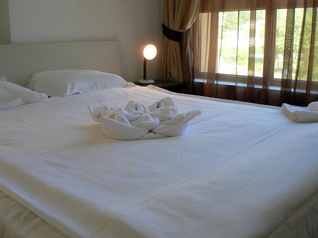 Cabacum Beach Private Apartaments Golden Sands Room photo